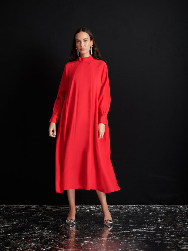 <b> Ghospell </b> Ayla Oversized Midi Dress